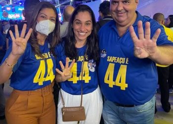 SAPEAÇU: Prefeito e caravanas foram prestigiar convenção de ACM Neto