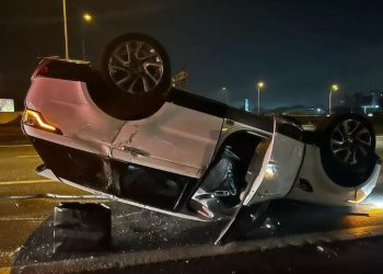 Paula Fernandes capota carro em SP: ‘Só sei que eu tô viva e que ontem eu renasci’