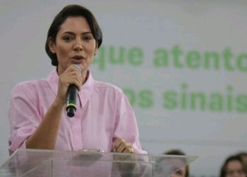 Homem atira contra igreja antes de evento com Michelle Bolsonaro