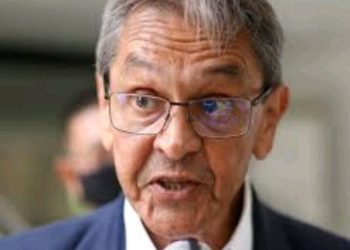 Roberto Jefferson se entrega após atacar policiais federais e passar 8 horas desrespeitando ordem do STF