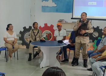 SAPEAÇU: Sec. de Educação e Polícia Militar, unidas em dar segurança a pais e alunos em todas as escolas do município