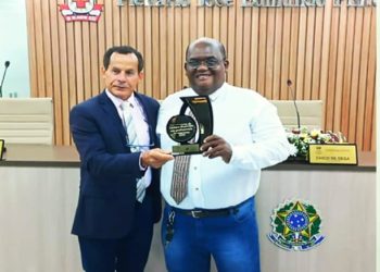 RADIALISTA DJALMA ALMEIDA É HOMENAGEADO NA CÂMARA DE VEREADORES DE SANTO ANTÔNIO DE JESUS