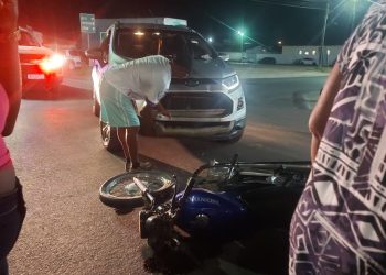 SAPEAÇU: Colisão entre carro e moto deixa saldo de uma pessao ferida junto ao Posto Laranjeiras
