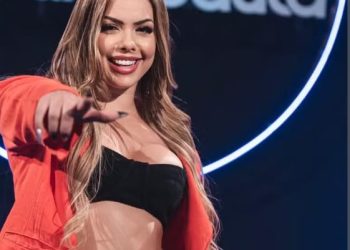 Cantora Ana paula Vieira,morre em trágico acidente de trânsito