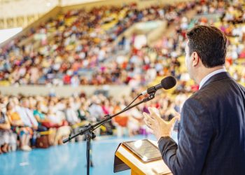 Congresso Anual das Testemunhas de Jeová será realizado em 500 idiomas em 20