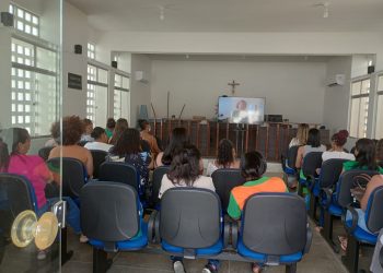 SAPEAÇU: Mesários e coordenadores que vão trabalhar nas eleições recebem treinamento