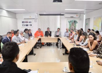 Órgãos estaduais se reúnem para avaliar situação de municípios baianos afetados pela chuva