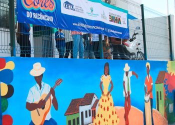 Arte em mural da Casa da Cultura de Saubara é motivo de orgulho da população e turistas