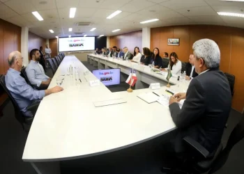 Jerônimo Rodrigues e José Ronaldo se encontram para planejar ações em Feira de Santana