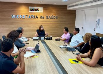 Serviço de Hemodiálise em Cruz das Almas segue garantido, afirma prefeito Ednaldo após reunião com a secretária de Saúde do Estado