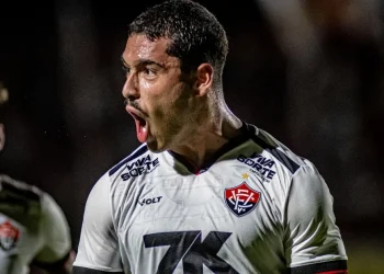 Embalado, Vitória atropela Atlético e abre larga vantagem de 4×0, rumo a final do Baianão