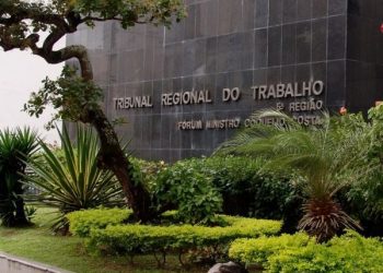 Grávida é demitida por justa causa após apresentar sete atestados médicos
