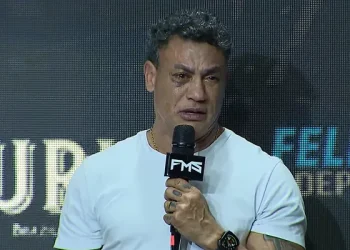 Popó anuncia aposentadoria do boxe após confusão