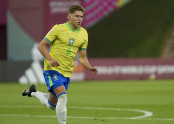 Com dois gols de joia do Bahia, Seleção Brasileira consegue resultado heróico e avança para semifinal da Copa do Mundo Sub-17