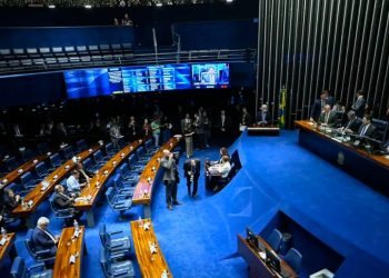 Senado Federal aprova isenção do Imposto de Renda para quem ganha até R$ 5 mil Senado Federal aprova isenção do Imposto de Renda para quem ganha até R$ 5 mil