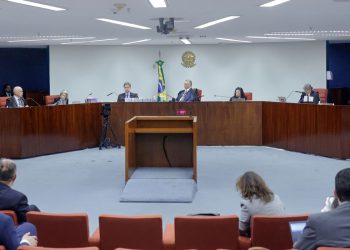 STF mantém prisão preventiva de Bolsonaro