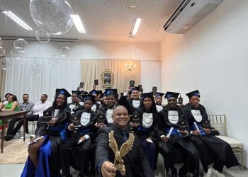 A turma mais premiada de Conceição do Almeida: Fernando Coelho faz história na educação pública