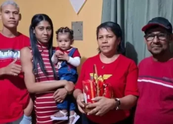 Cinco pessoas da mesma família morrem após acidente entre carro e caminhão em Riachão das Neves