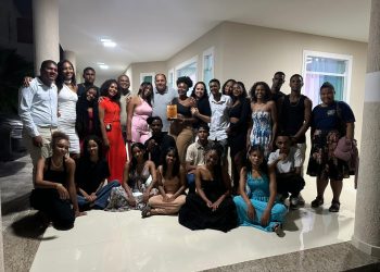 Conc. do Almeida: Ex-prefeito Ito de Bêga abre as portas à juventude e recebe Grêmio Estudantil do Colégio Mandinho em Conceição do Almeida
