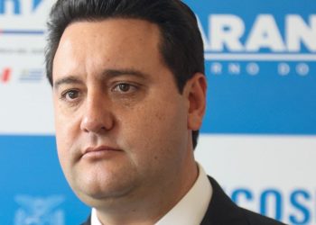 Ratinho Júnior desiste de concorrer à presidência da República