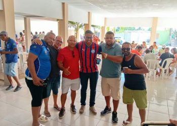 Sapeaçu: Gestão e autoridades prestam homenagens aos condutores de ambulâncias