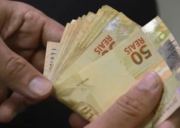 Endividamento atinge maioria dos brasileiros, aponta Datafolha