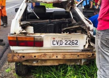 SAPEAÇU: Acidente envolvendo ônibus escolar e veículo de passeio na BR 101,deixa saldo de um ferido