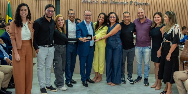 Câmara realizou Sessão Especial celebrando os 146 anos de Santo Antônio de Jesus com entrega de honrarias