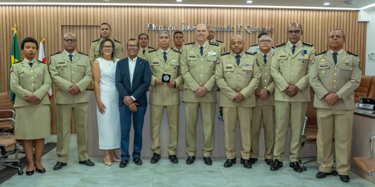Câmara realizou Sessão Especial celebrando os 146 anos de Santo Antônio de Jesus com entrega de honrarias