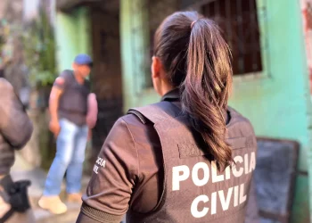 Operação Policial: Suspeitos de armazenar pornografia infantil são presos pela Polícia Civil na Bahia