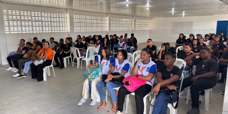 SAPEAÇU: 27ª CIPM promove programa Saúde na Escola no Colégio Eraldo Tinoco