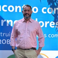 SAPEAÇU: Debaixo de muita comoção,familiares,parentes e amigos no adeus a Tarcízio Sodré