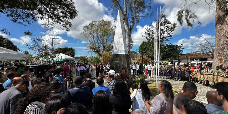 Gestão municipal e o povo celebra 136 anos de história de Conceição do Almeida com vasta programação e amor pelo município!