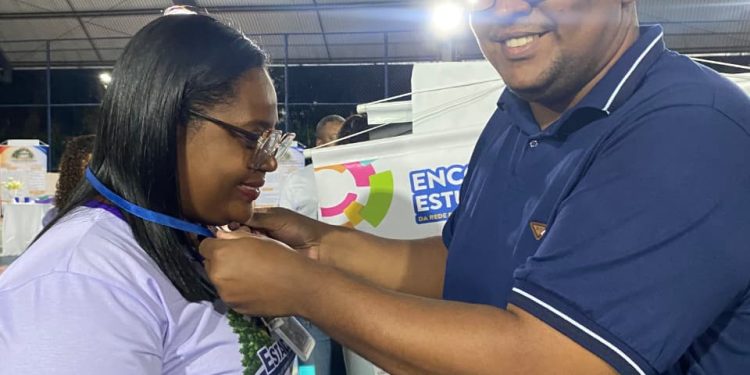 CETEP do Recôncavo Jonival Lucas em Sapeaçu, inova com metodologia integrada e realiza a primeira edição da Estação 40 – Feira de Produções Científicas