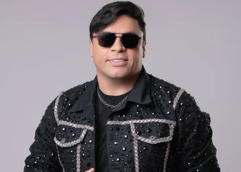 Cantor Neto Araújo é sepultado sob forte comoção no Rio Grande do Norte