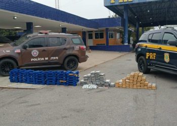 PRF apreende 255 kg de drogas e cigarros eletrônicos em carreta na BR-116