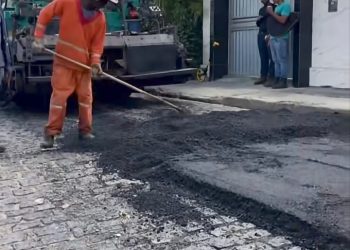 SAPEAÇU: Moradores do  Bairro Adelaide Menezes recebem pavimentação asfáltica