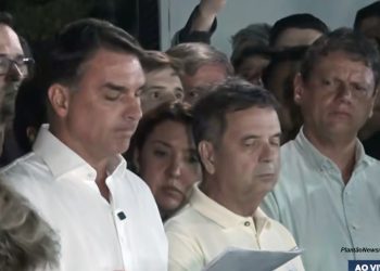 Flávio Bolsonaro não reconhece resultado da eleição após derrota para Lula e diz que vai pedir anulação