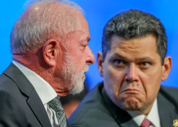 Fim da escala 6×1 ganha data de votação após decisão de Alcolumbre